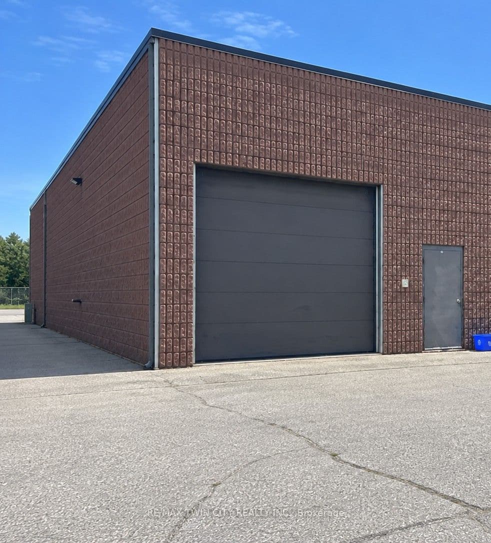 Unit 1B, Unit 1B · 86 Rankin St