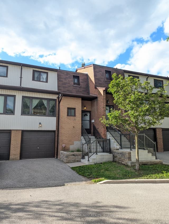 Condo Townhouse at 765 Oklahoma Drive 4, Pickering, ON L1W 3C9
