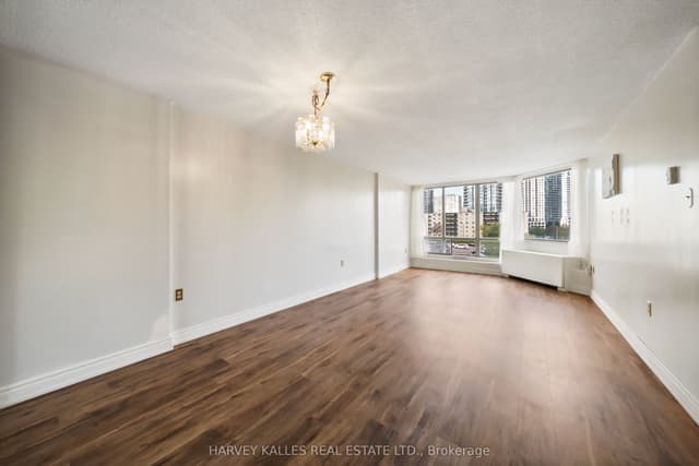 Condo Apartment at 25 Fairview Road 505, Mississauga, ON L5B 3Y8