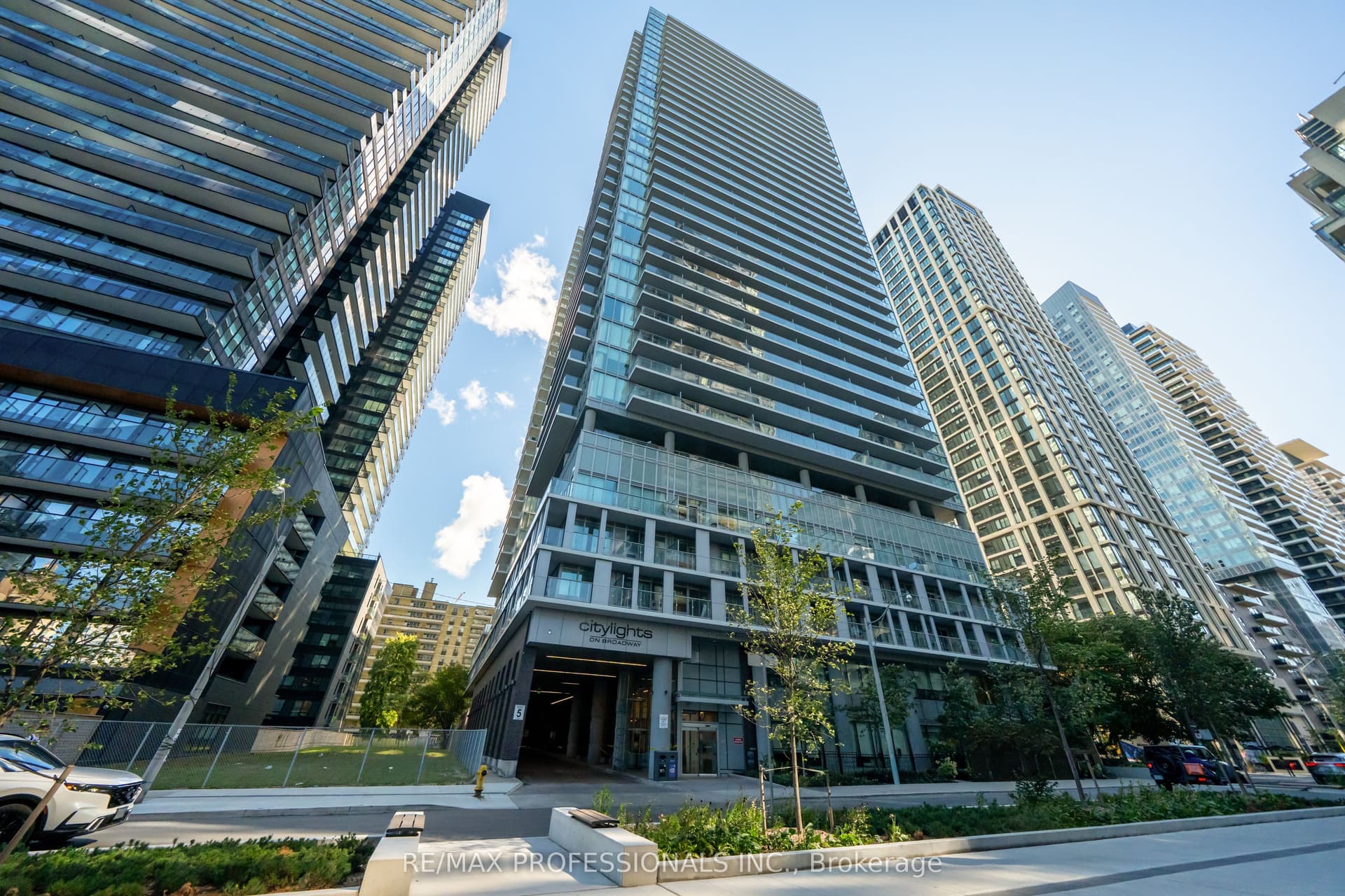 Suite 2103 · Floor 21, Unit 2103 · 99 Broadway Ave