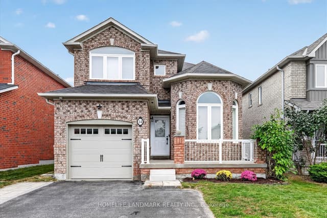 Detached at 14 Floree Street, Whitby, ON L1R 3B2