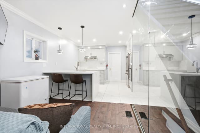 Detached at 568 Delaware Avenue N, Toronto, ON M6H 2V2, Toronto C02