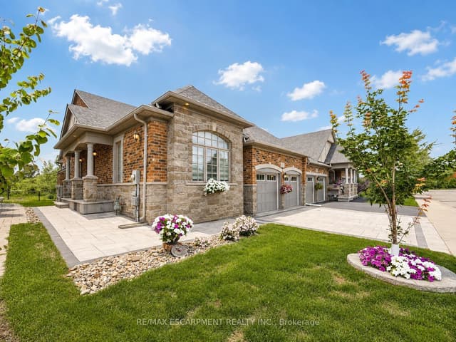 Att/Row/Townhouse at 3353 Liptay Avenue 17, Oakville, ON L6M 0M6