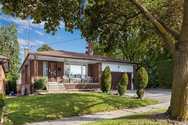 Detached at 201 Derrydown Road, Toronto, ON M3J 1S2, Toronto W05