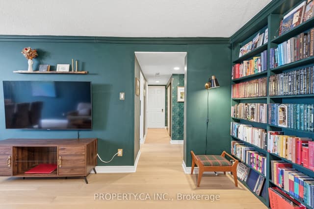 Condo Apartment at 15 Maitland Place 1811, Toronto, ON M4Y 2X3, Toronto C08