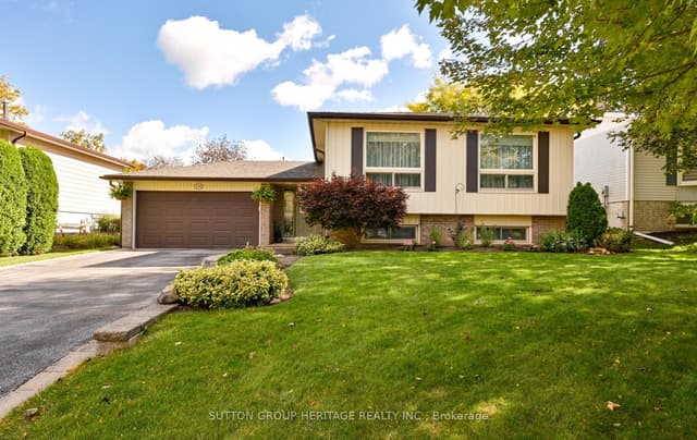 Detached at 134 Booth Drive, Whitchurch-Stouffville, ON L4A 4R8