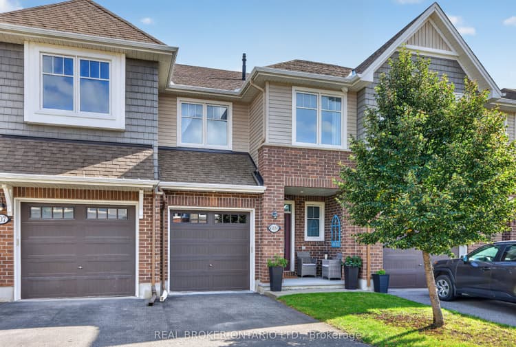 609 Egret Way