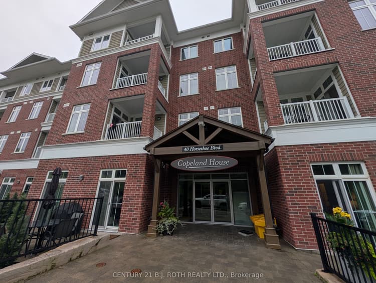 40 HORSESHOE Boulevard