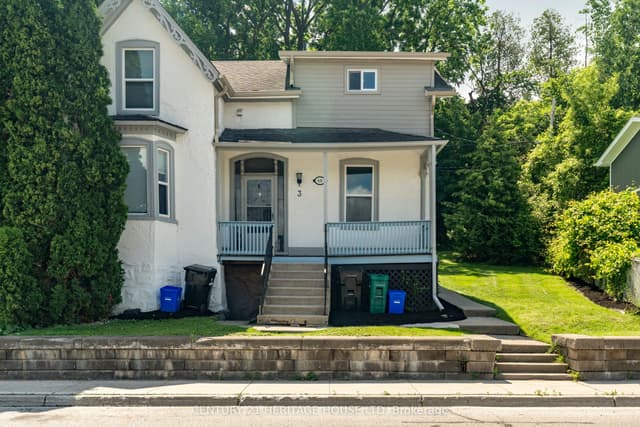 Fourplex at 66 Queen Street W, Cambridge, ON N3C 1G1