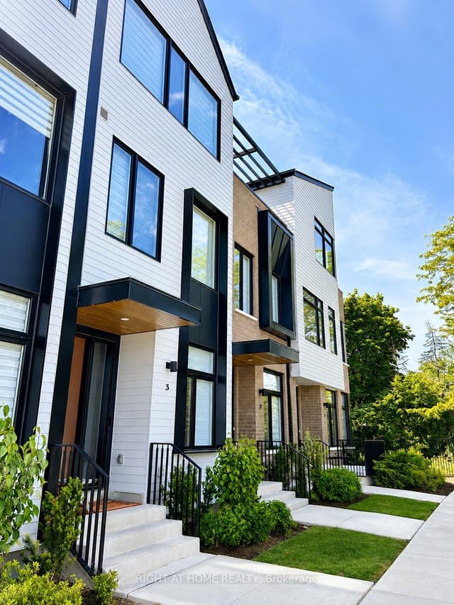 Condo Townhouse at 10 Lou Parsons Way 3, Mississauga, ON L5H 0B2
