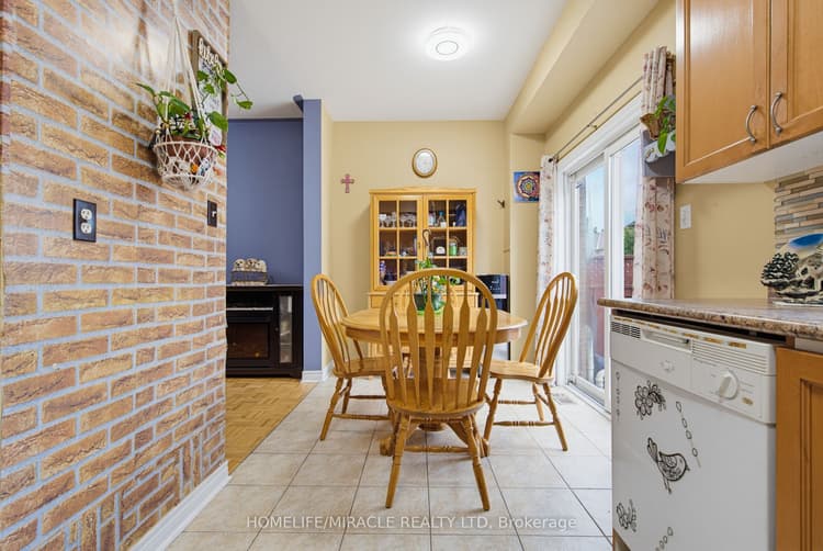 169 Tom Taylor Crescent
