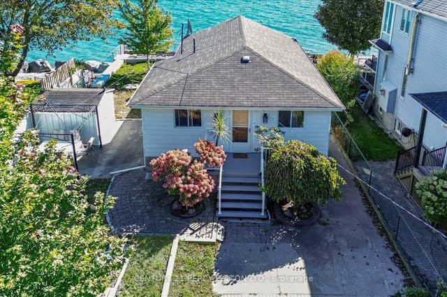 Detached at 135 Cedar Crest Beach Road, Clarington, ON L1C 3K3