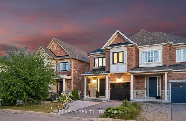 Att/Row/Townhouse at 83 Southvale Drive, Vaughan, ON L6A 0Y6