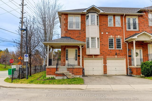 Condo Townhouse at 1130 Cawthra Road 2, Mississauga, ON L5G 4V7
