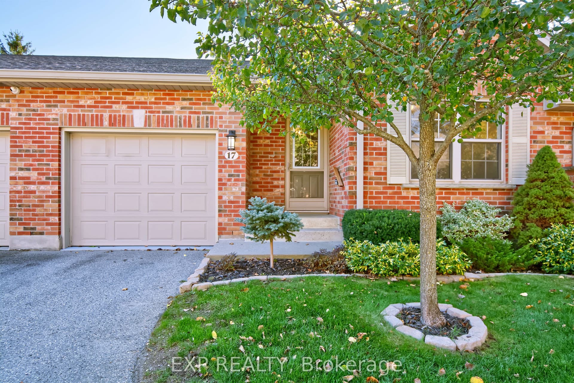 Suite 17, Unit 17 · 1337 Commissioners Rd Rd W