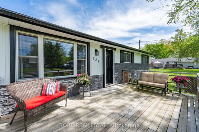 Detached at 128 Cook Avenue, Fort Erie, ON L0S 1N0