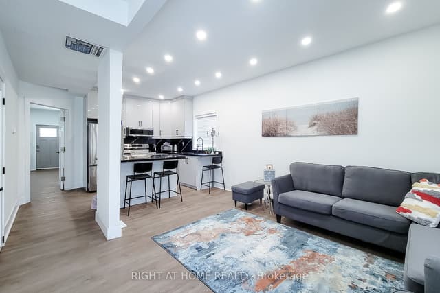 Detached at 78 Hillyard Street E, Hamilton, ON L8L 6B4