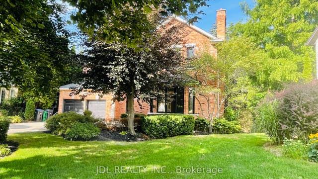 Detached at 1283 Lindburgh Court, Mississauga, ON L5H 4J2