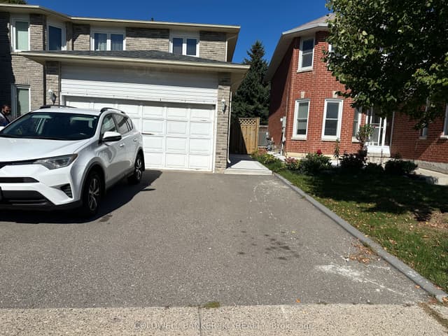 Detached at 48 Cranmore Court, Brampton, ON L6Z 2Z8