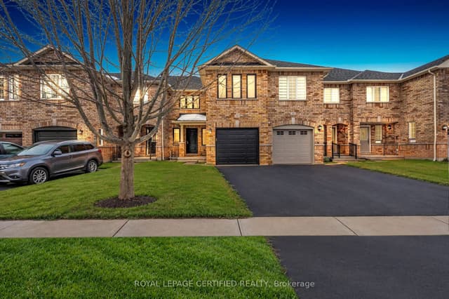 Att/Row/Townhouse at 2493 Newcastle Crescent, Oakville, ON L6M 4P3