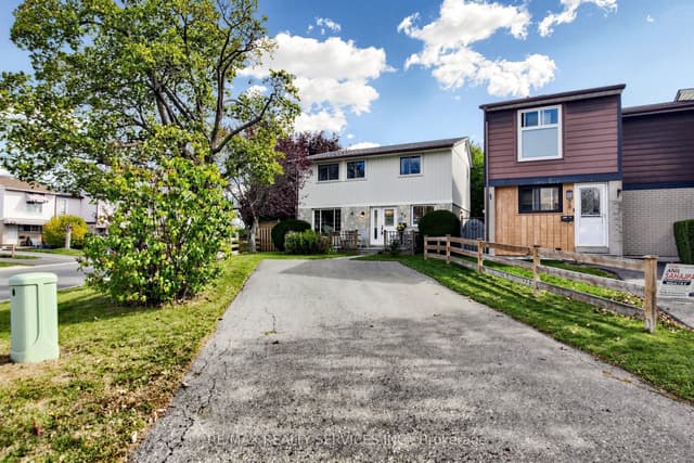 Detached at 25 Jennifer Square, Brampton, ON L6S 2L2
