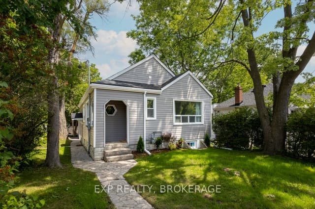 Detached at 19 Scott Street, Kingston, ON K7L 1L3