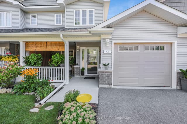 Att/Row/Townhouse at 82 Ivy Crescent, Wasaga Beach, ON L9Z 0H8