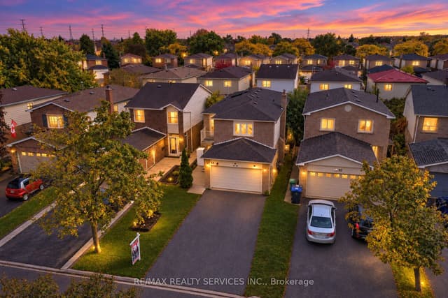 Detached at 54 Pickard Lane, Brampton, ON L6Y 2M5
