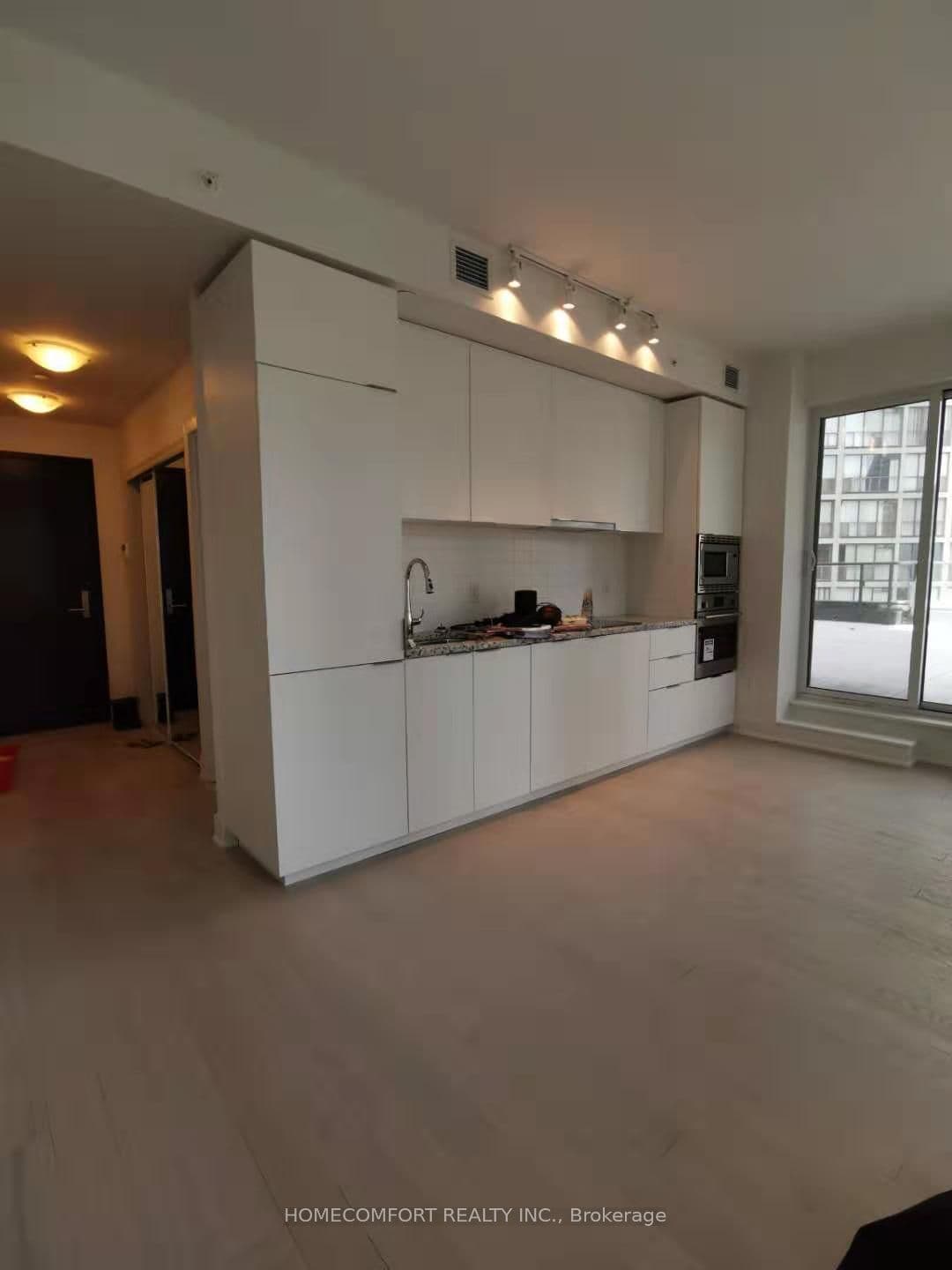 Suite 707 · Floor 7, Unit 707 · 955 Bay St