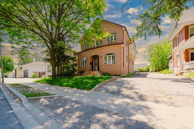 Detached at 7930 Kipling Avenue, Vaughan, ON L4L 1Z5