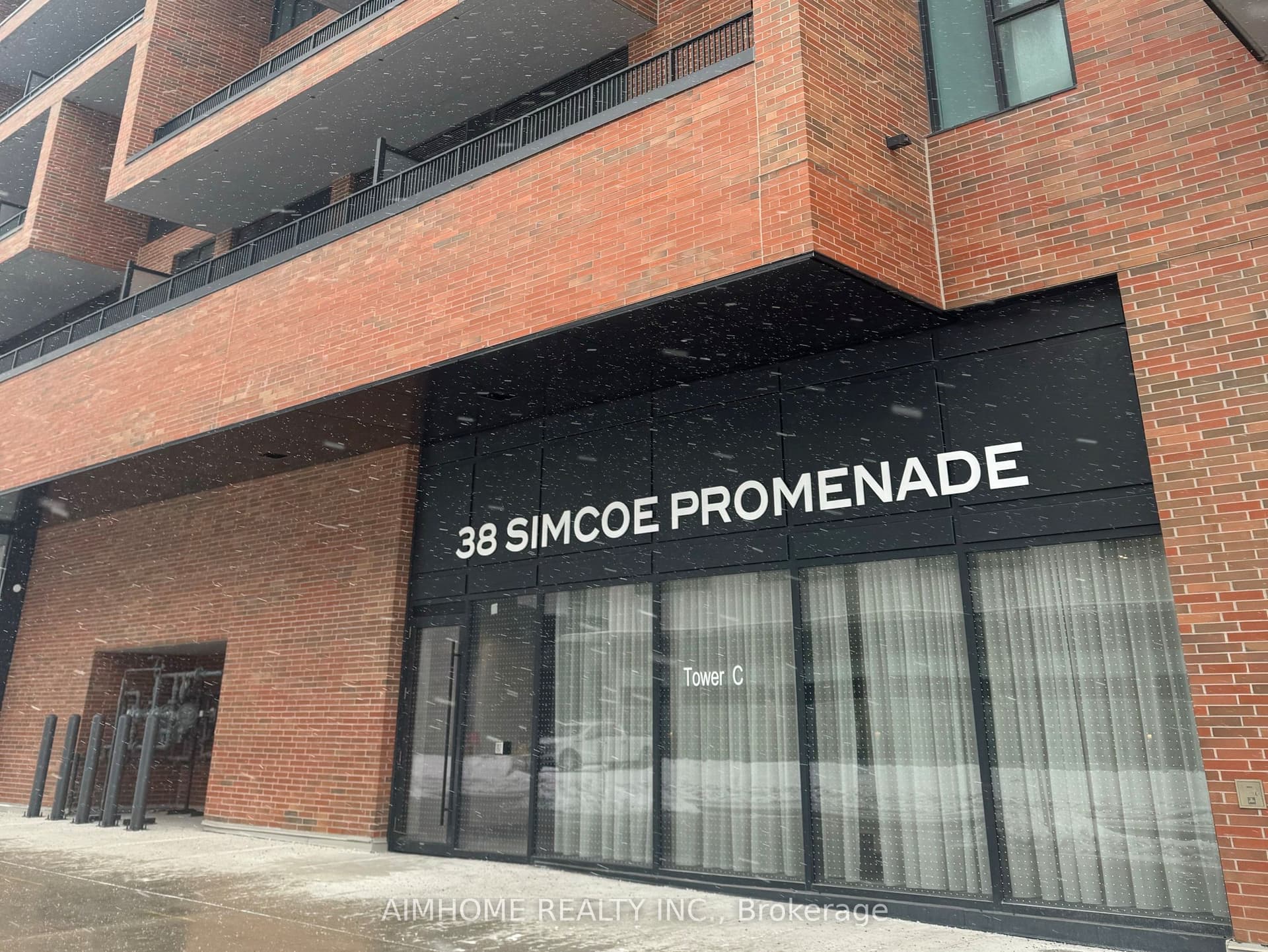 Suite 902 · Floor 9, Unit 902 · 38 Simcoe Promenade