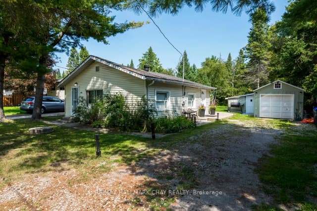Detached at 3195 Cowan Avenue, Innisfil, ON L9S 2K2