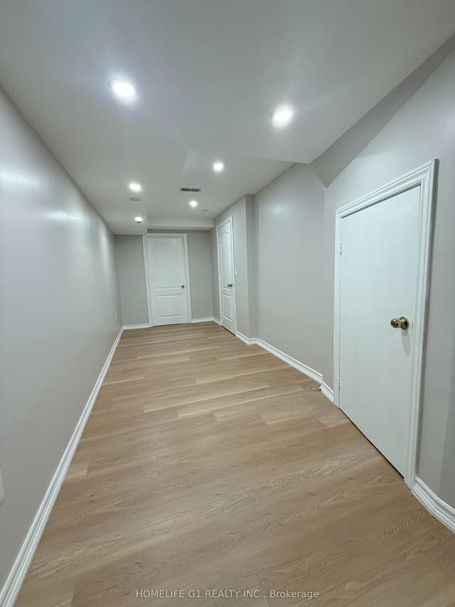 Detached at 3 Amaryllis Drive Bsmt, Brampton, ON L7A 0M4