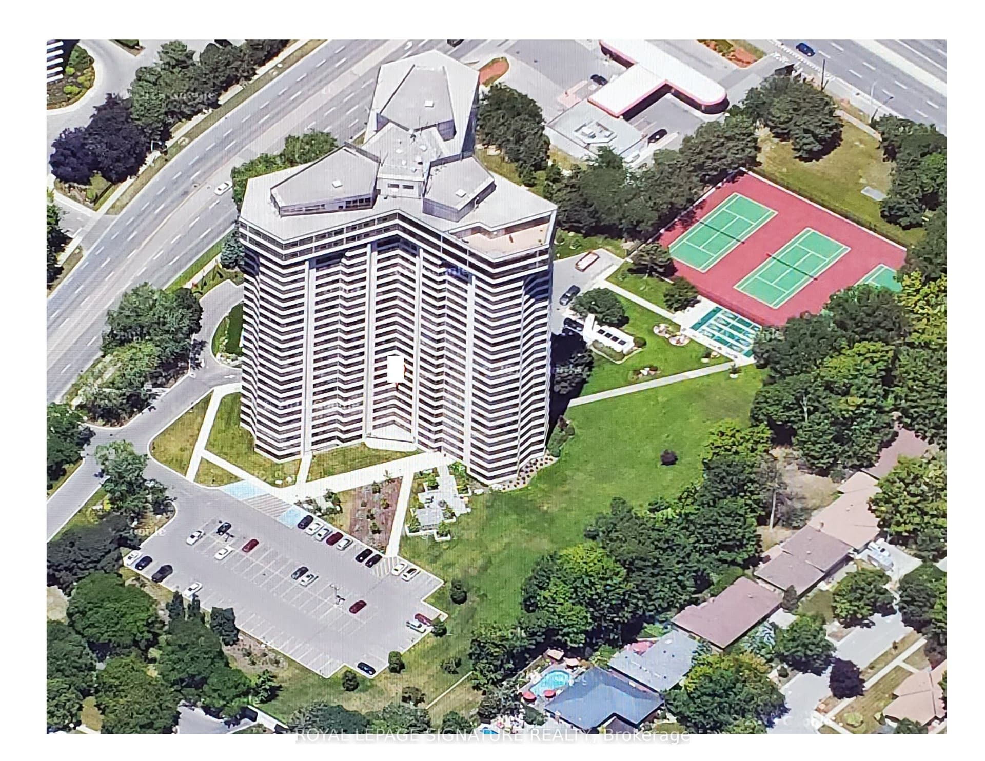 Suite 907 · Floor 9, Unit 907 · 1300 Bloor St