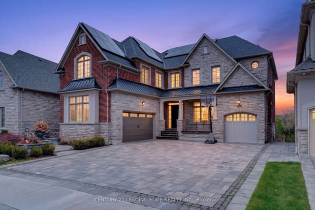 Detached at 33 Stollery Pond Crescent, Markham, ON L6C 1K4