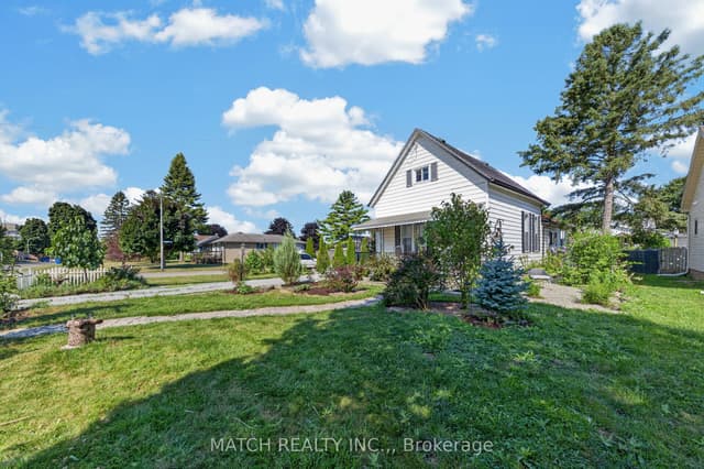 Detached at 45 Oxley Drive, Chatham-Kent, ON N7L 2K8