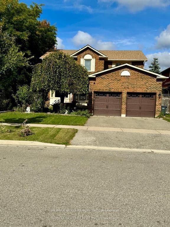 Detached at 4 Hall Crescent Bsmt, Brampton, ON L6X 3J9