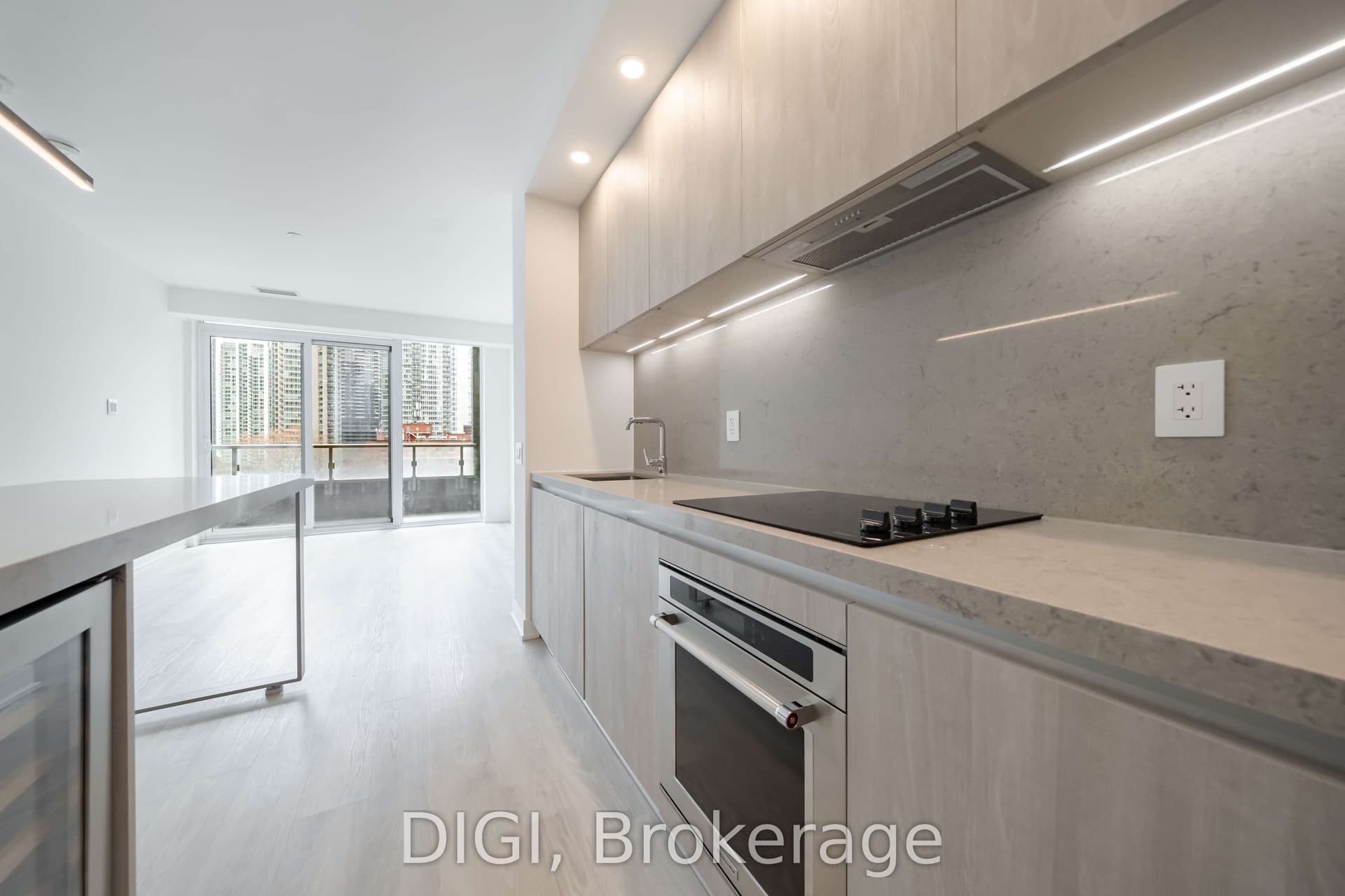 Suite 1109 · Floor 11, Unit 1109 · 57 Spadina Ave