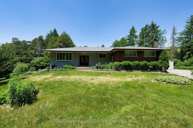 Detached at 1268 15th Side Road, King, ON L7B 1K5