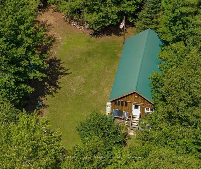 Detached at 1101 Langford Road, Lake of Bays, ON P0B 1A0