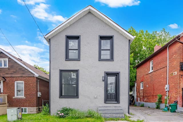 Detached at 11 MAPLE Street, Oshawa, ON L1H 2L6