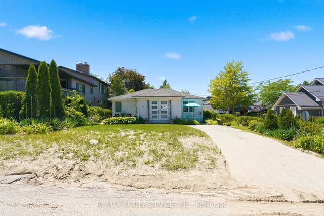 Detached at 70 Oak Street, Lambton Shores, ON N0M 1T0