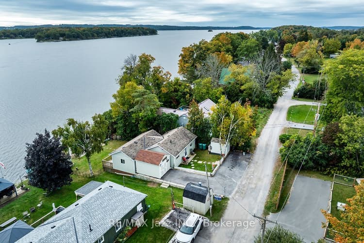 923 Silver Leaf Drive