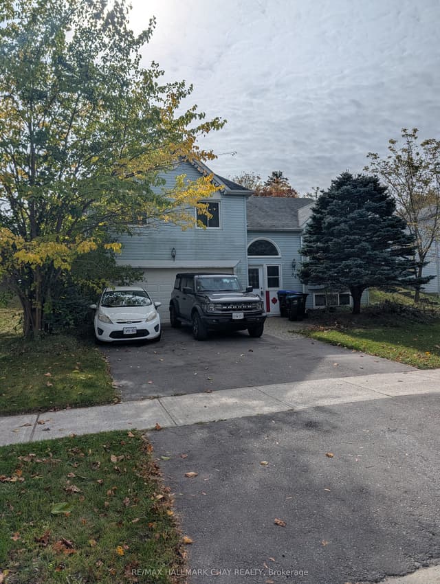 Detached at 34 Michael Street, Essa, ON L3W 0M4