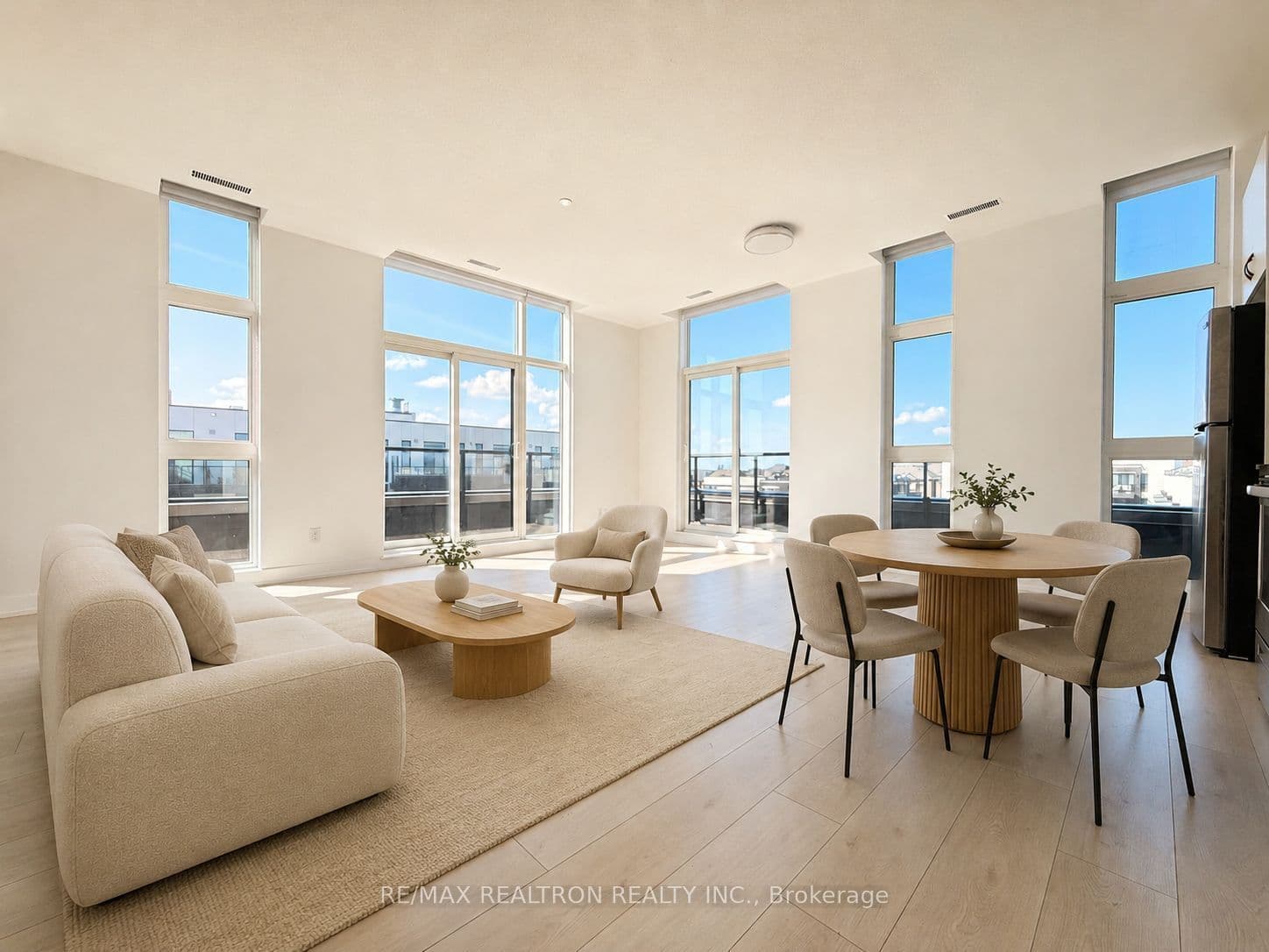 Suite 509 · Floor 5, Unit 509 · 1709 Bur Oak Ave