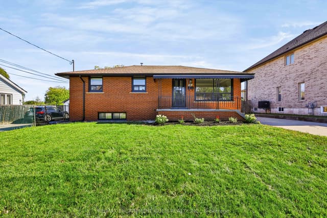 Detached at 38 Deerhurst Road, Hamilton, ON L8E 2E4