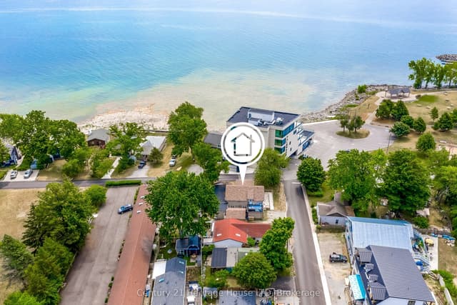 Triplex at 3820 Terrace Lane, Fort Erie, ON L0S 1B0