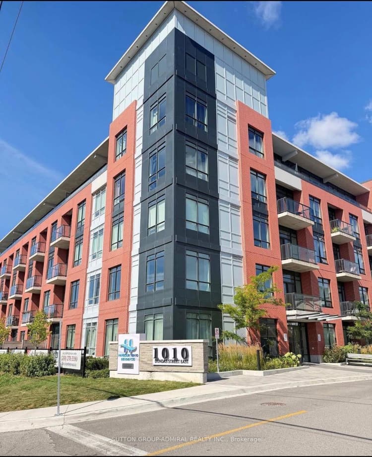 1010 Dundas Street