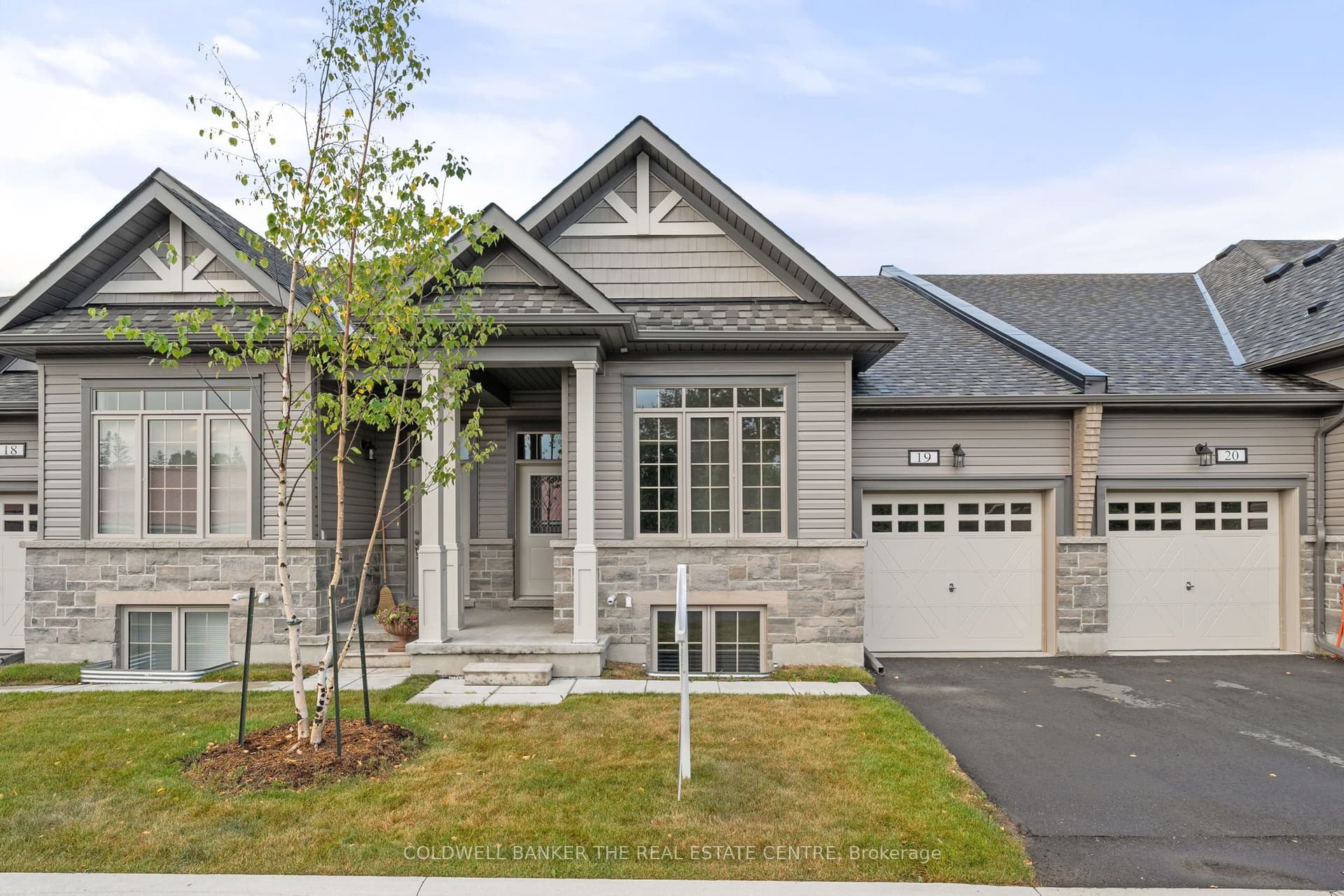 Suite 19, Unit 19 · 17 Lakewood Cres