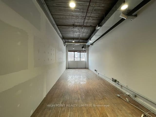 Office at 777 Richmond Street 2022, Toronto, ON M6J 0C2, Toronto C01
